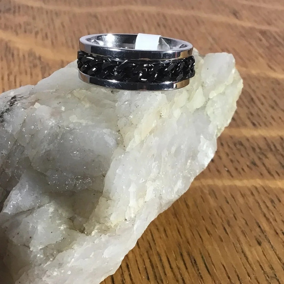 Stainless Steel Black Chain Fidget Ring - Size 10 - Picture 2 of 3